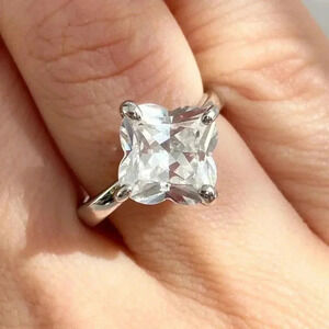 Clover Cut Sterling Silver Solitaire Vintage Statement Engagement CZ Ring - sz 7